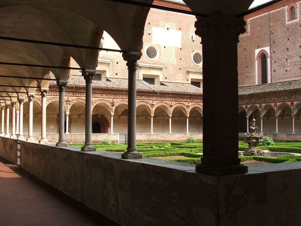 1280px-Certosa_di_Pavia_chiostro_piccolo
